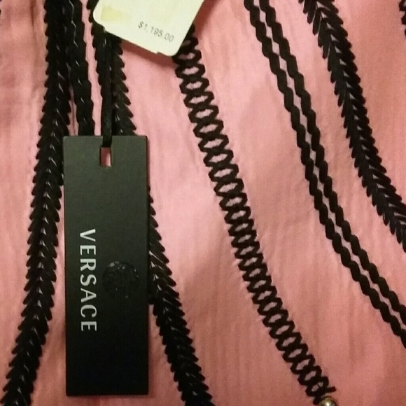 💗HOST PICK💗 NWT VERSACE Pink with Black Detail Skirt - 14 /48 - Picture 6 of 8